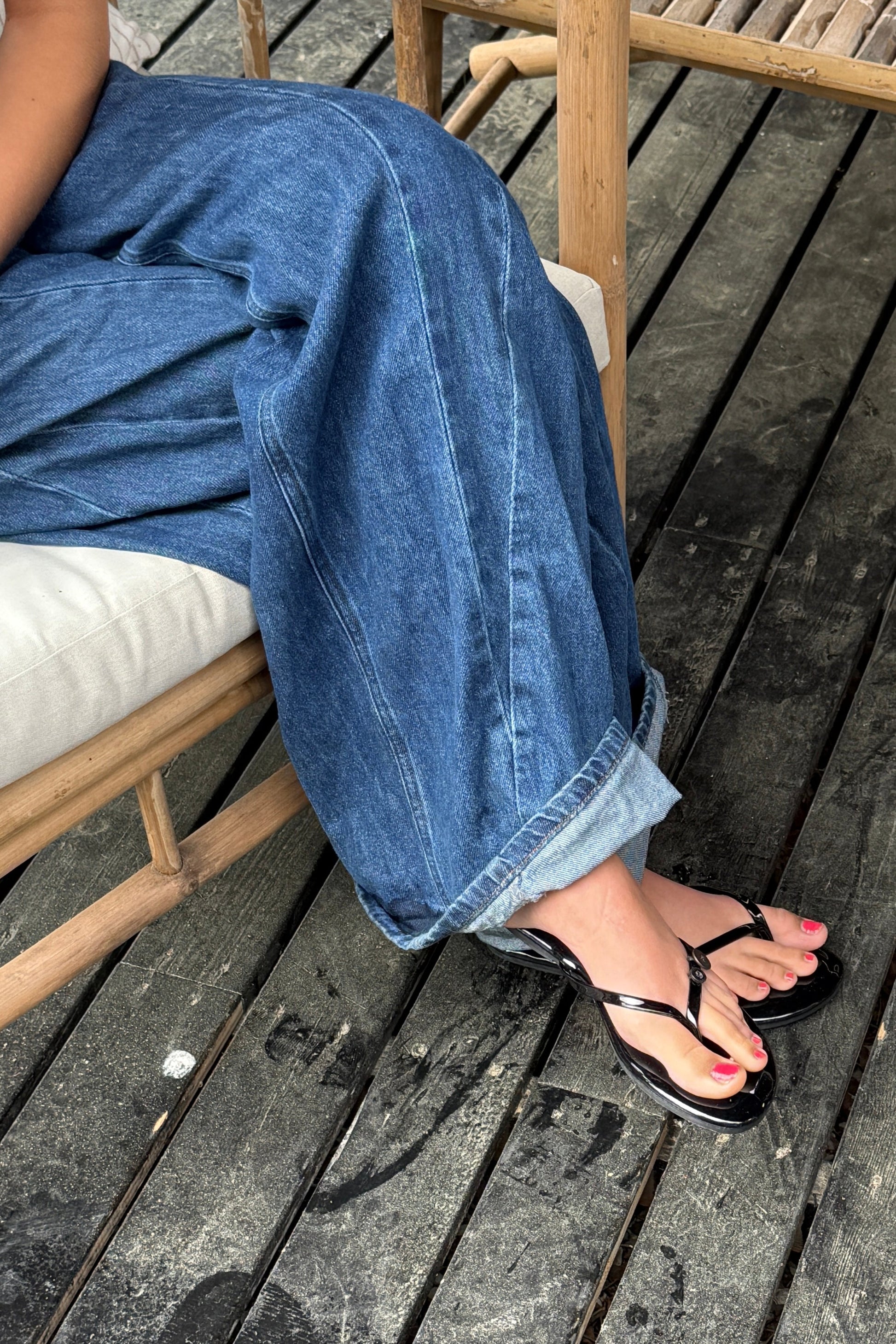 Sorte Glazed flip-flops
